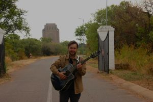 Logan Pietersen musician and singer-songwriter official press photo